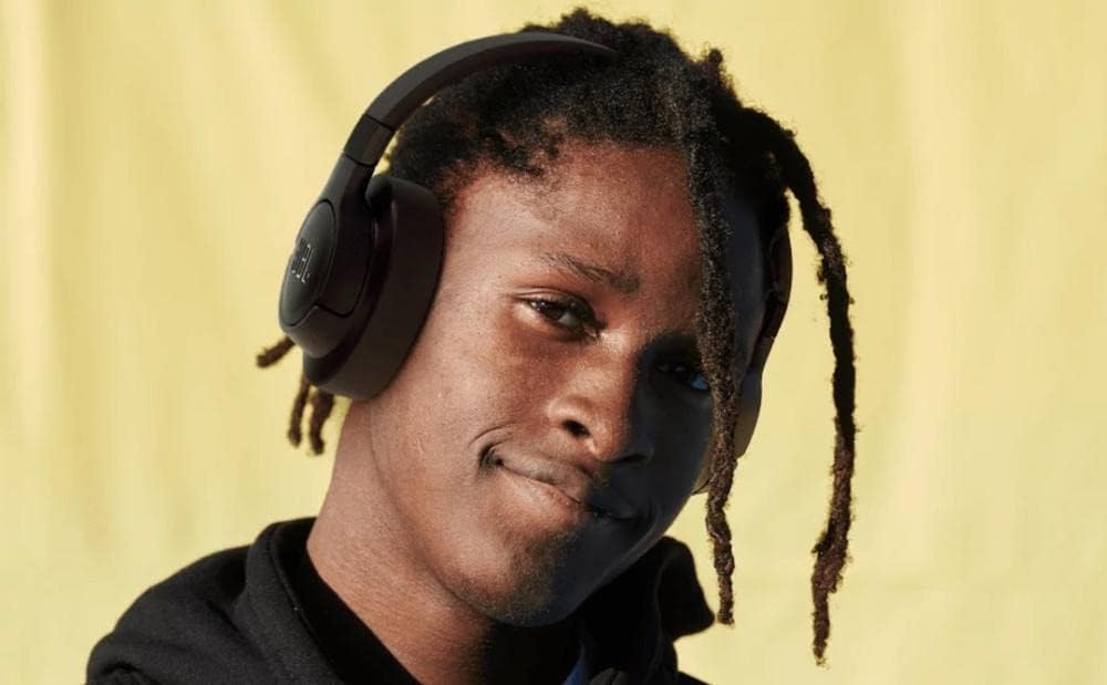 JBL Tune 710BT Wired and Wireless Over-Ear Headphones with Built-In Microphone, Multi-Point Connection and Hands-Free Controls